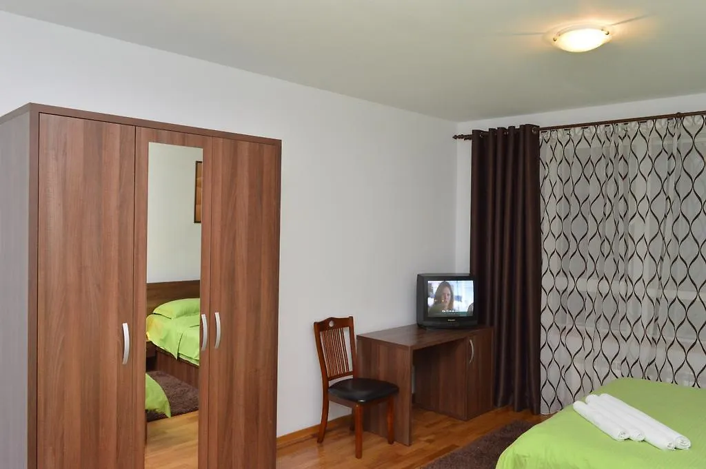 Bucharest Apartments 0*,